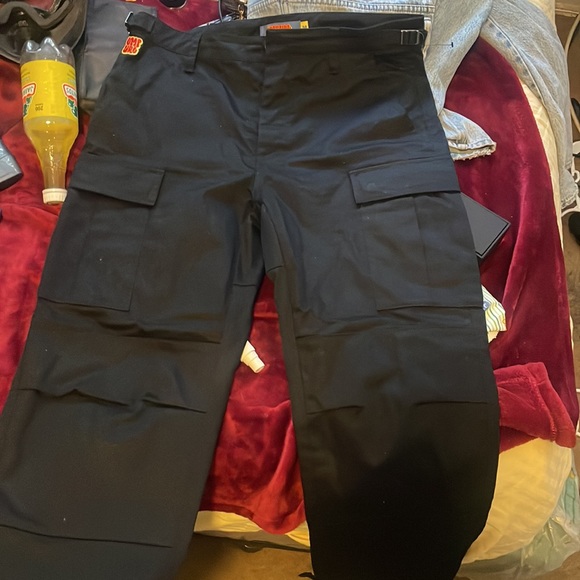 Mens Cargo black pants , Only worn Once, Adjustable waist band - Picture 2 of 4